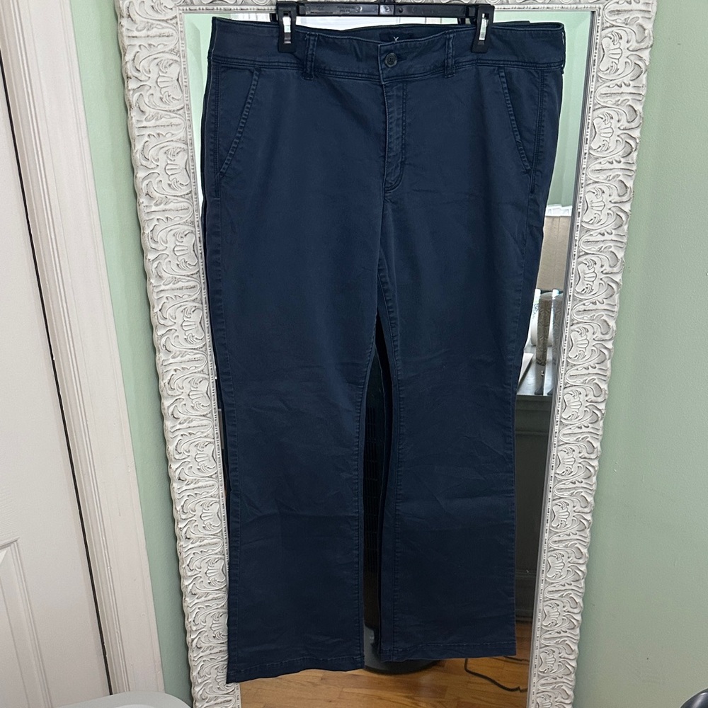 American Eagle Women’s Kick Boot Flare Navy Khaki Pants | 18 Long | Plus Size
